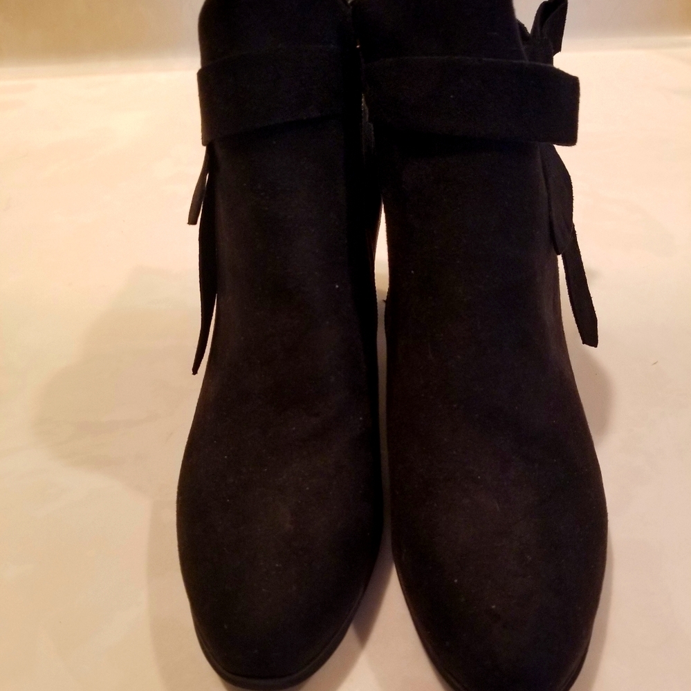 Women's New Black Suede Bow Ankle Booties Sz 39